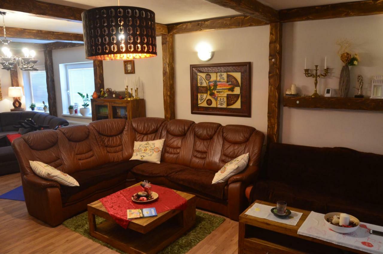 Ezathouse Devičie Hotel Krupina Buitenkant foto