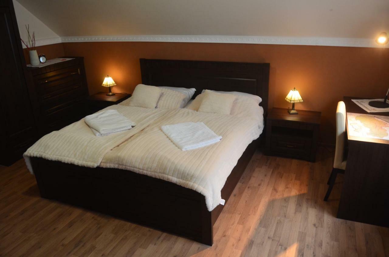 Ezathouse Devičie Hotel Krupina Buitenkant foto