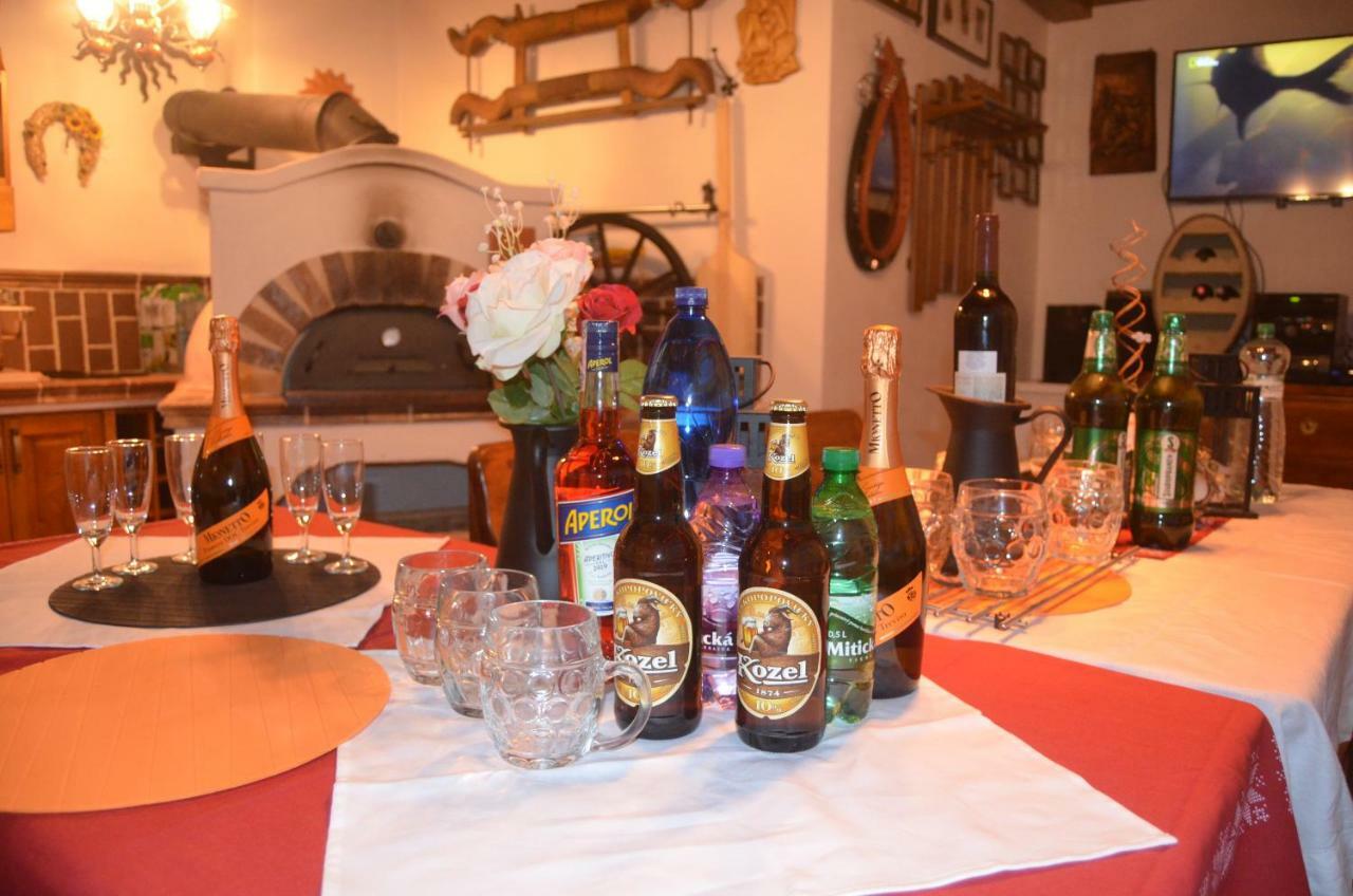 Ezathouse Devičie Hotel Krupina Buitenkant foto