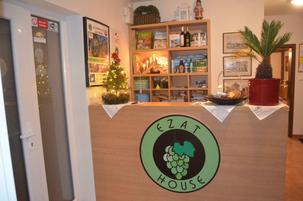 Ezathouse Devičie Hotel Krupina Buitenkant foto